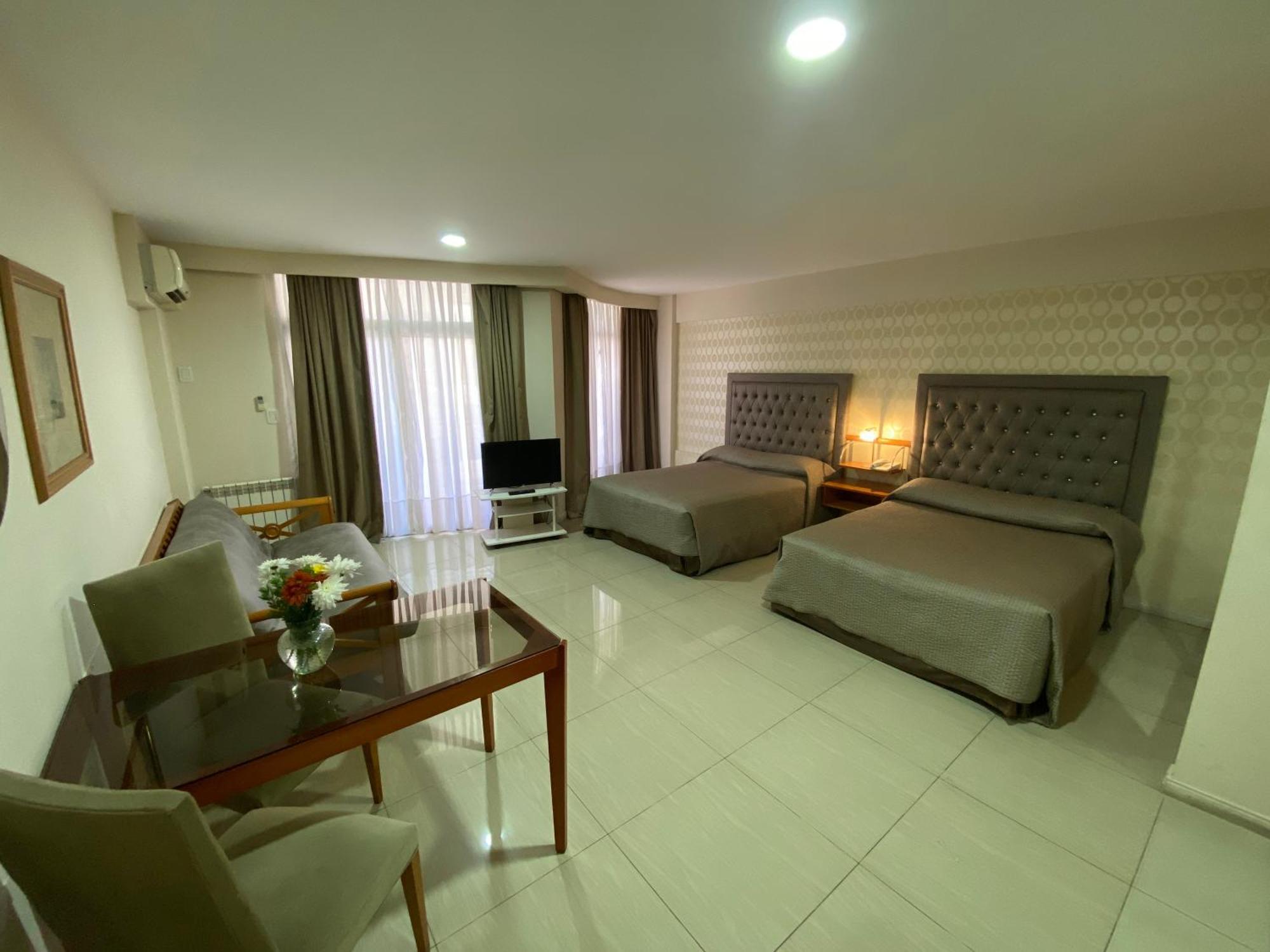 Hotel Howard Johnson Rosario Exteriör bild